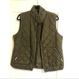 Old navy woman’s vest - green - large